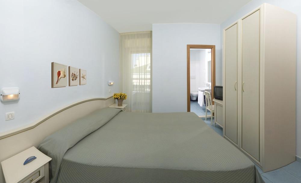 Hotel Belmar Cattolica Esterno foto